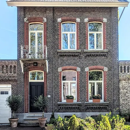 Historic Heritage Mansion *